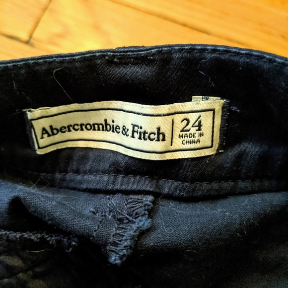 Chino Short - Picture 3 of 3